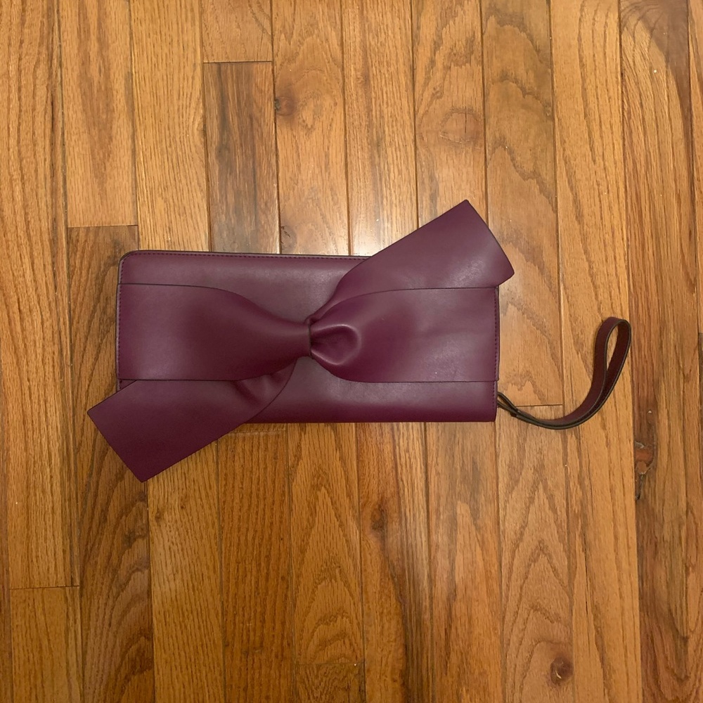 Purple Clutch
